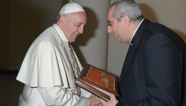 Crosia (Cs): le Tavole del Codex di Tordo a Papa Fracesco