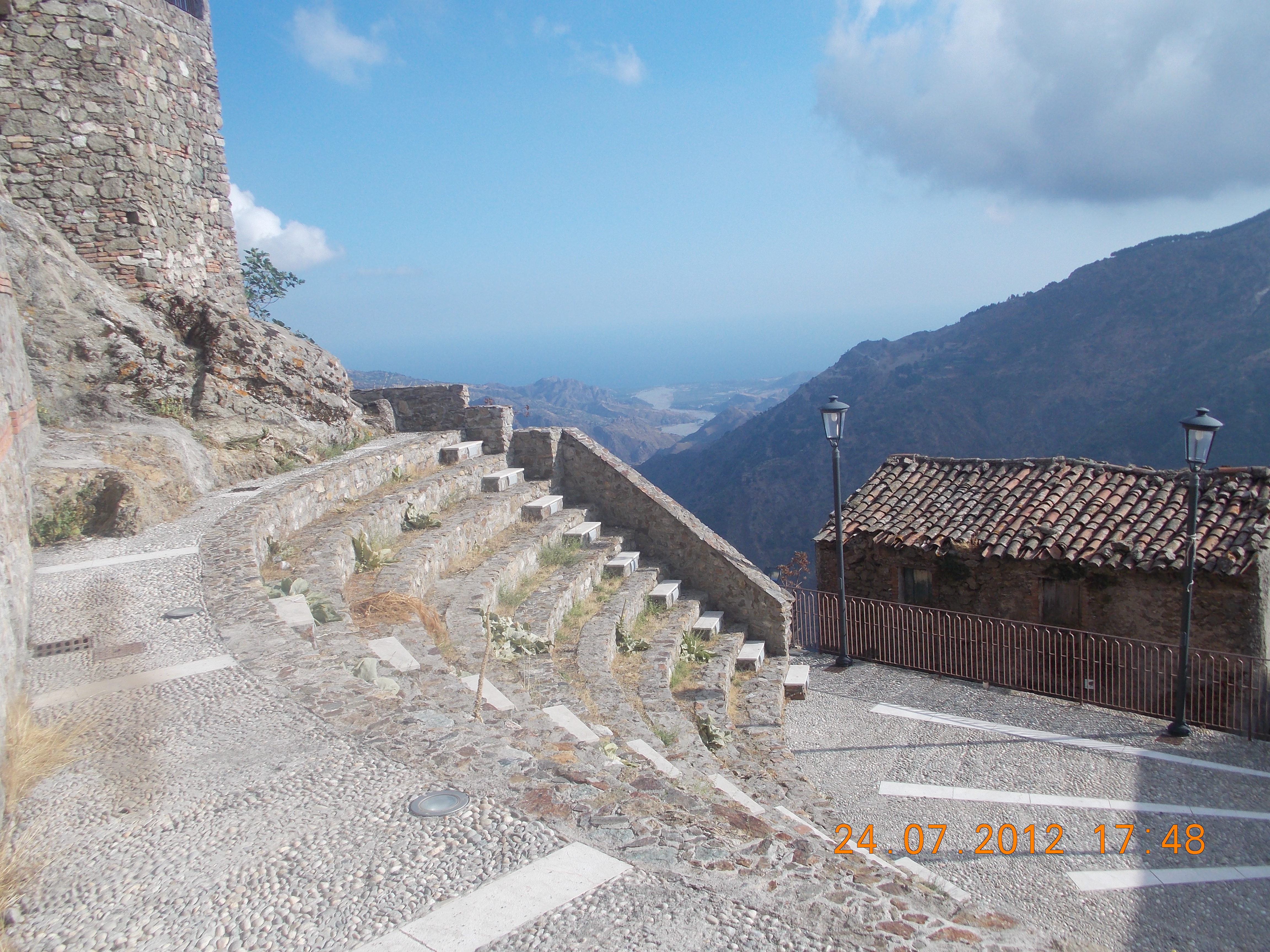 Anfiteatro Roccaforte del Greco