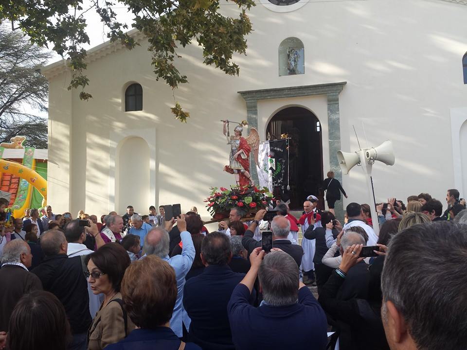 Diocesi di Lamezia Terme - Processione di San Michele Arcangelo Platania 2014