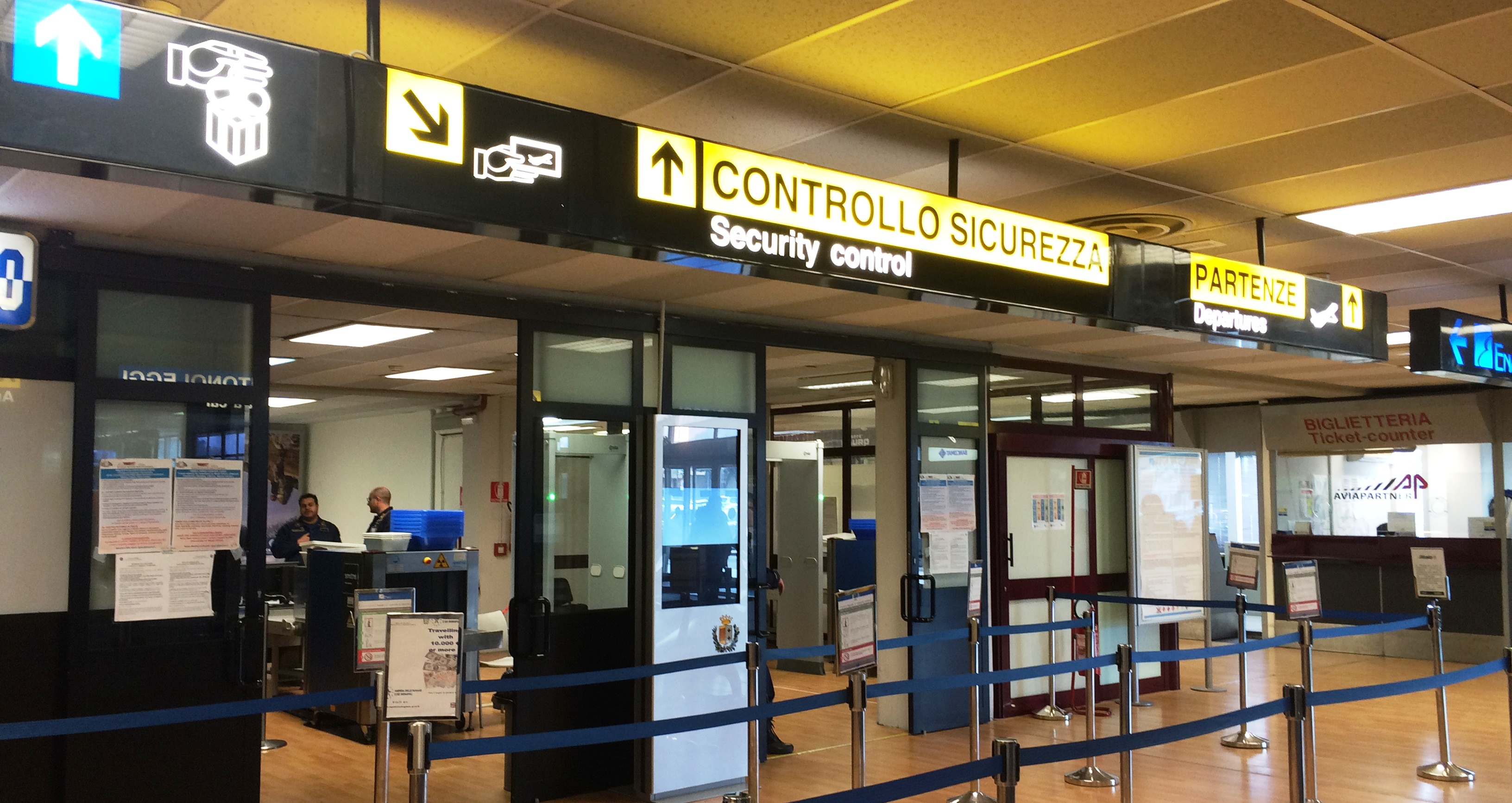 controlli sicurezza aeroporto