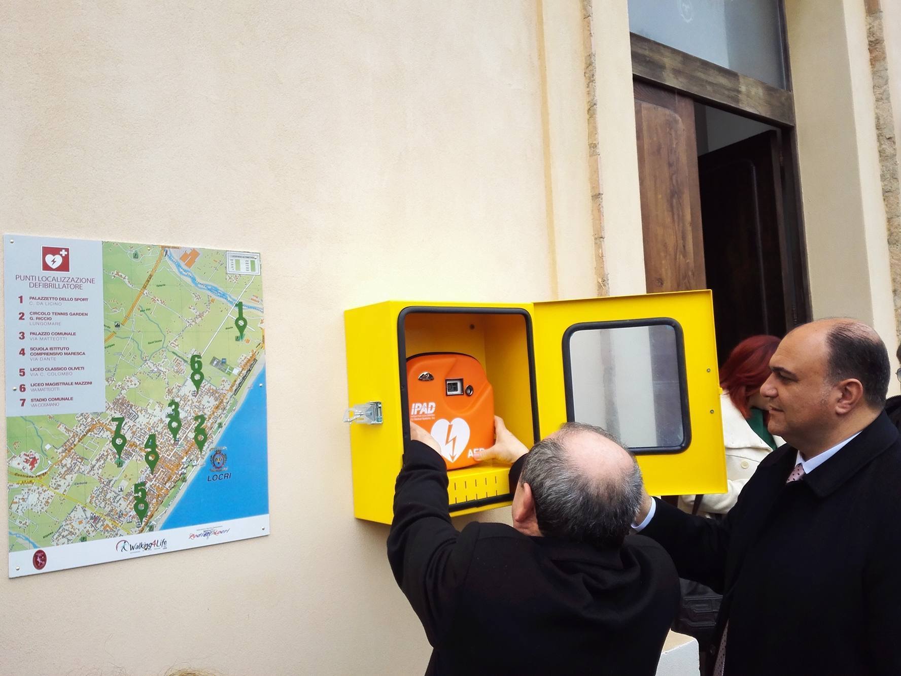 defibrillatore locri