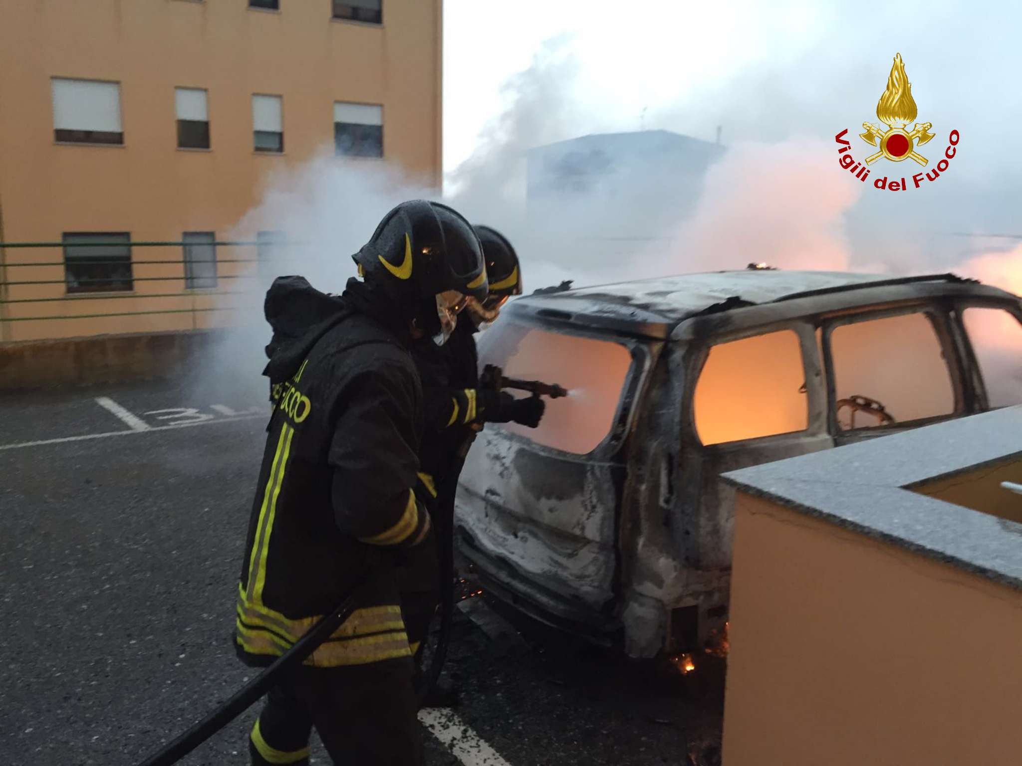 incendio autovettura