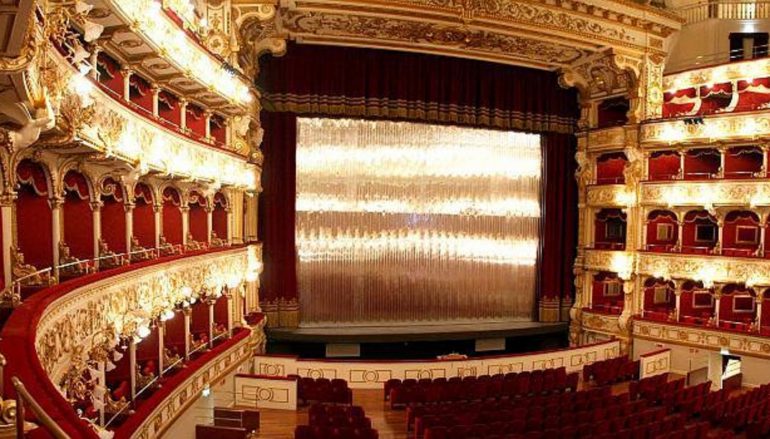 Reggio, il Teatro “Cilea” si prepara a celebrare le nozze di Figaro