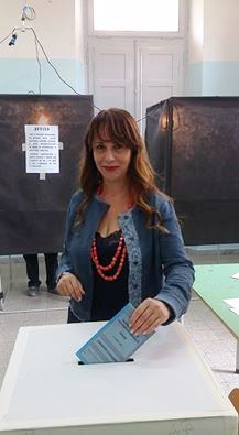 rosanna barbieri mentre vota