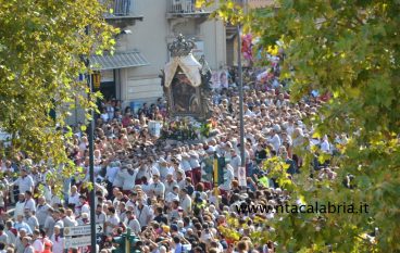 Processione in onore della Madonna della Consolazione: FOTO