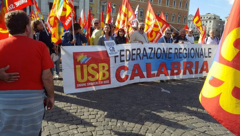 USB Calabria presente al “No Renzi Day” tra colori e rabbia