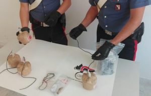 materiale esplosivo recuperato carabinieri