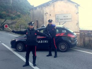 controlli carabinieri villa