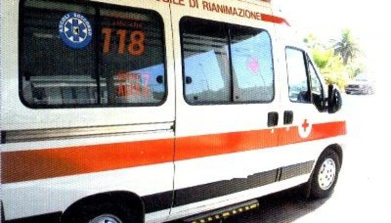 Incidente Villa San Giovanni, autobus ribaltato. molti feriti