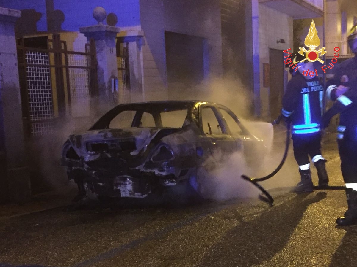 incendio auto lamezia