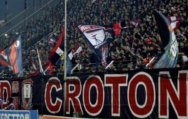 Il Crotone promosso in Serie A. Decisiva la vittoria a Livorno