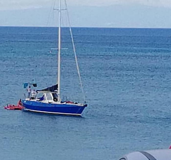 sbarco migranti a isola capo rizzuto