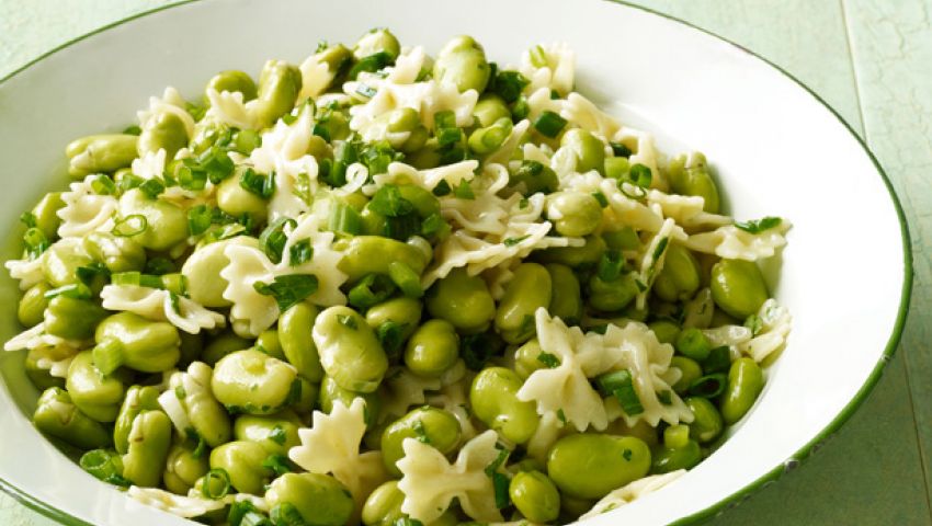 Insalata di pasta con le fave