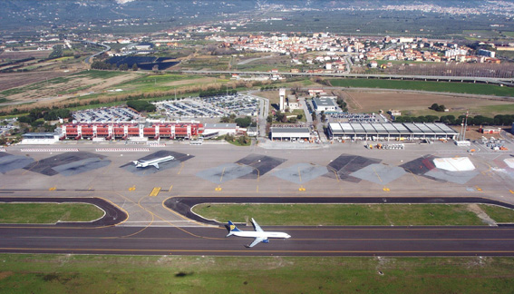 Allarme aeroporto Lamezia