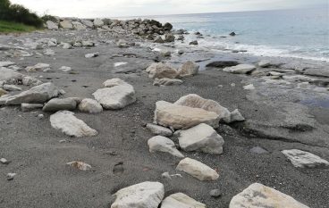 Erosione costiera sulla costa jonica reggina