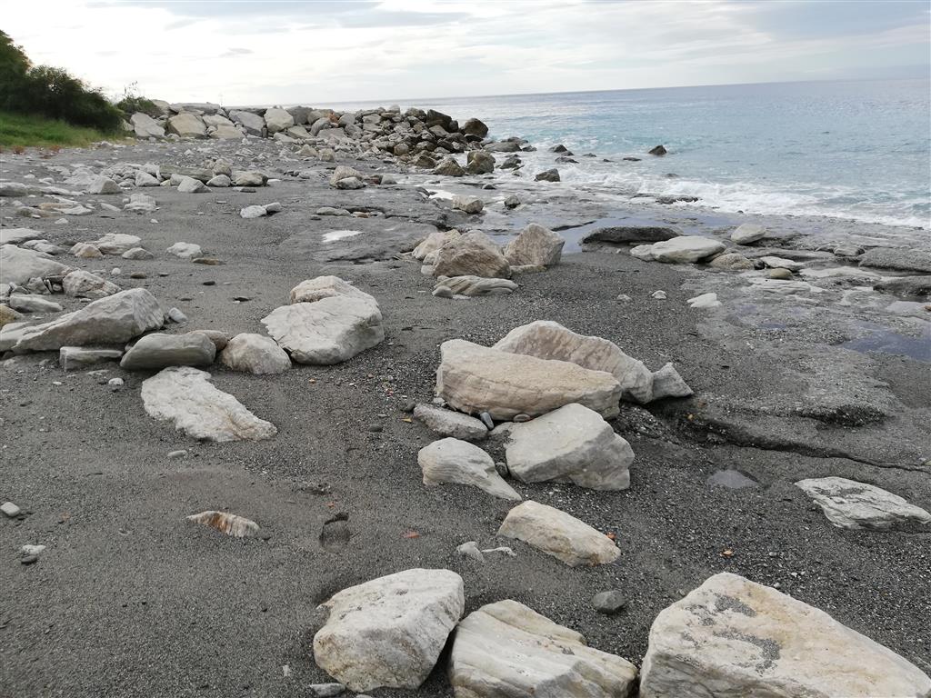 erosione costiera sulla costa jonica reggina