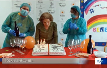 Ospedali Riuniti a Cosenza in festa per nonna Francesca