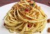 Ricetta Natalizia Calabrese: Spaghetti con mollica di pane e alici