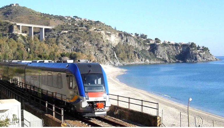 Calabria: Trenitalia istituisce nuovi collegamenti sulla costa ionica