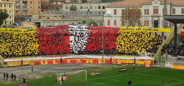 Curva giallorossa - stadio Catanzaro