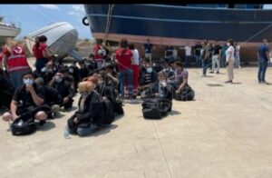 Sbarchi di clandestini