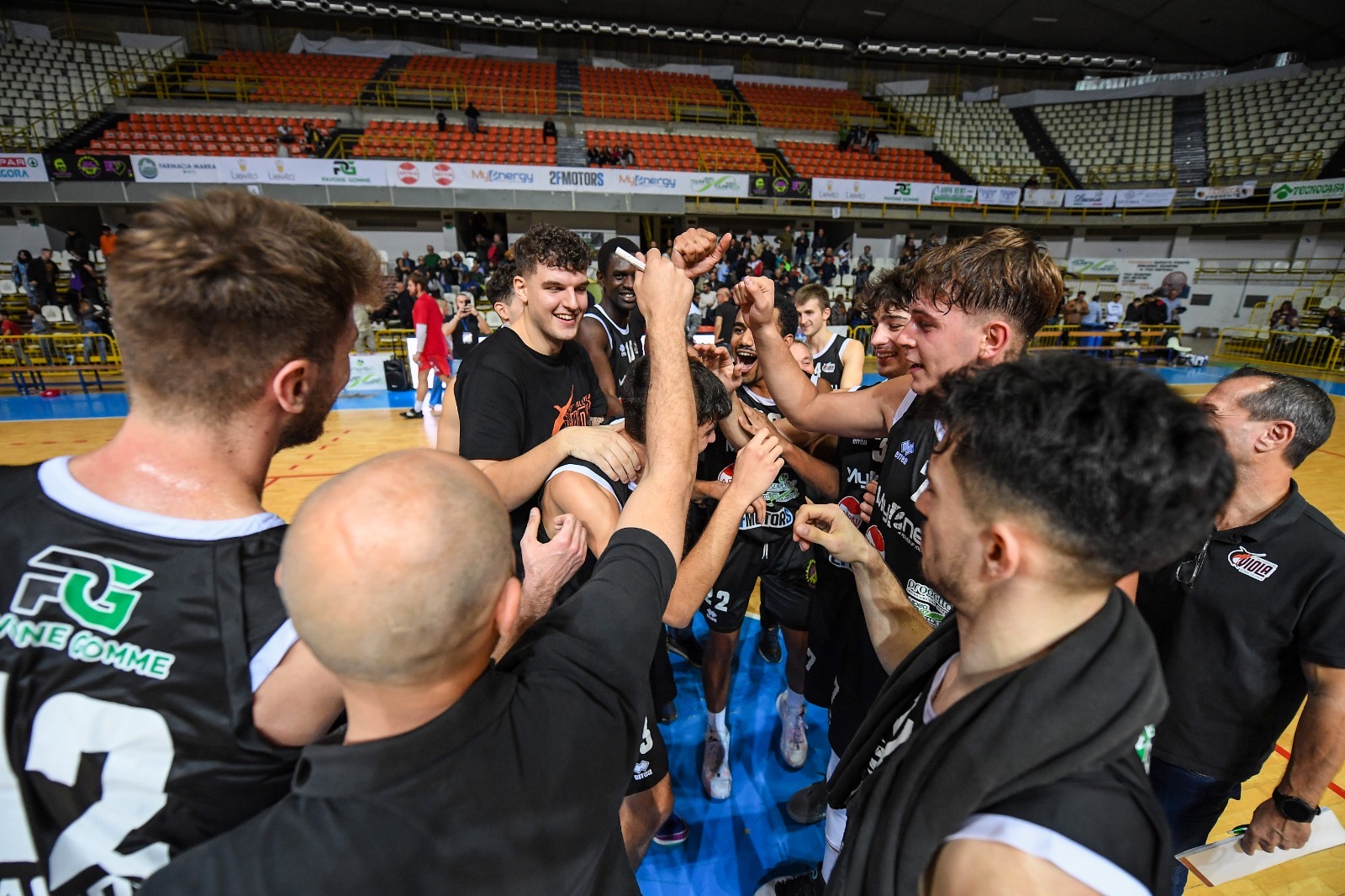 Pallacanestro Viola- Rende 85-67: I neroarancio dominano