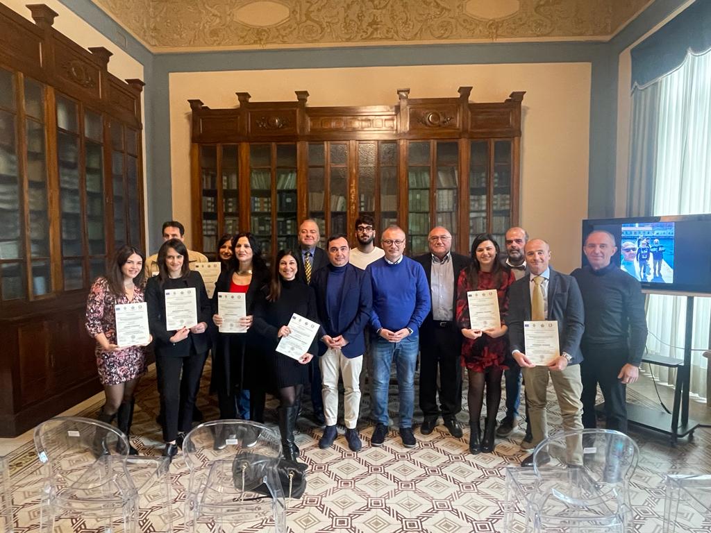 A Palazzo Alvaro gli attestati ai tecnici della gestione accoglienza
