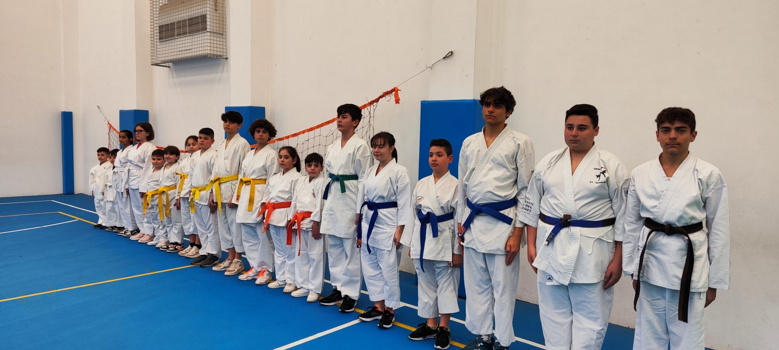 Brillano i karateka agli esami di passaggio di grado