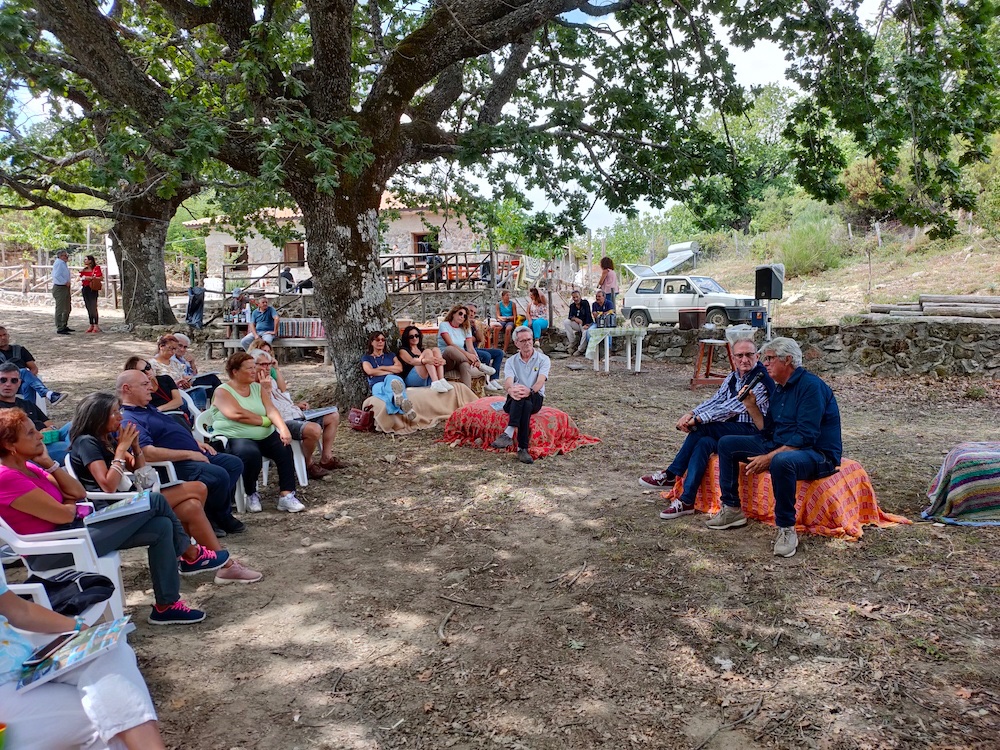 Gioacchino Criaco: “Tutti invitati al rifugio Carrà di Africo Vecchio”