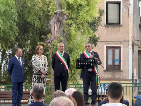 inaugurazione piazza a Cassano