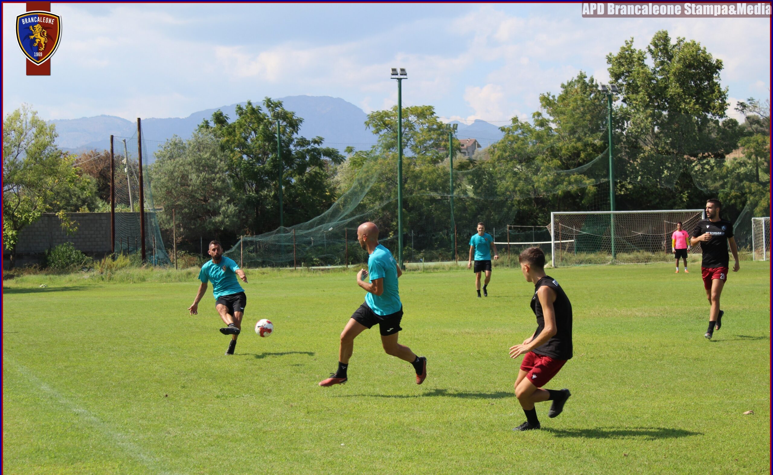 Brancaleone: allenamento congiunto con la Bovalinese