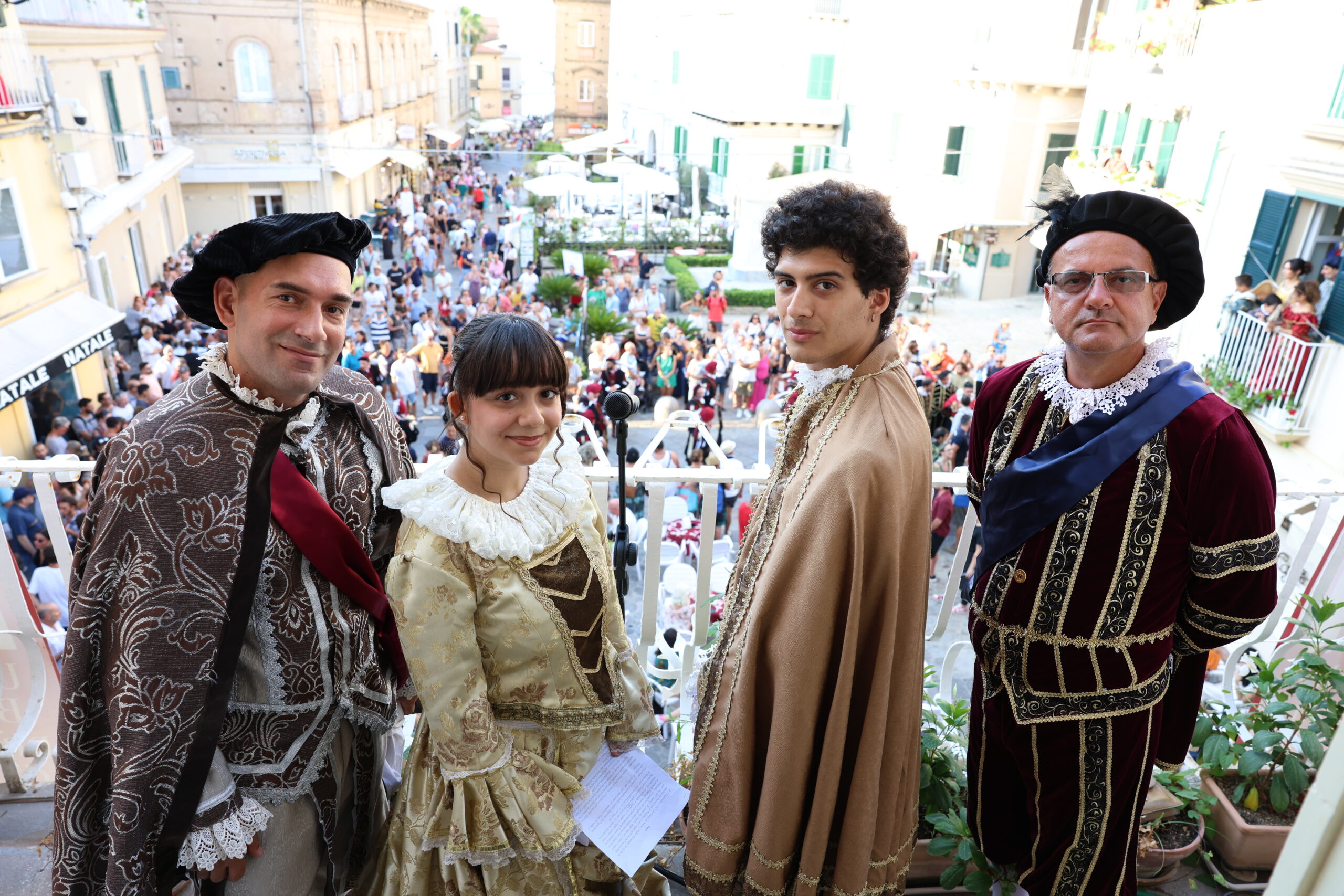 Tropea rivive la liberazione: Successo per la X parata storica