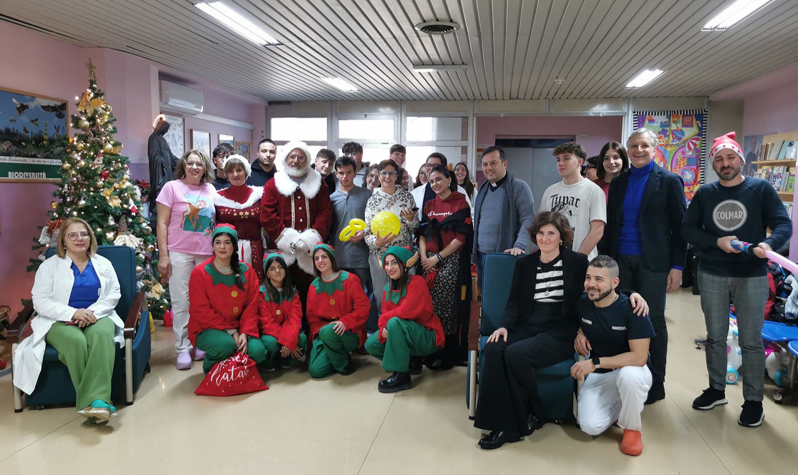 Lamezia Terme: donate 14 poltrone al Reparto di Pediatria