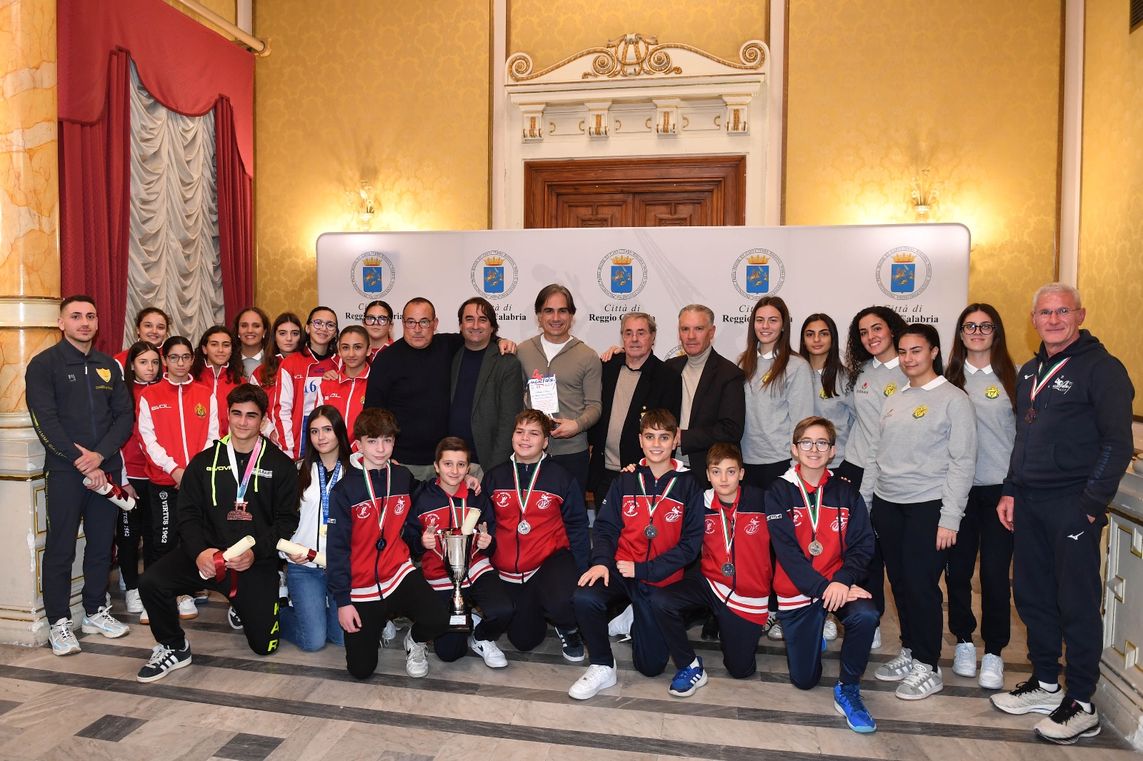 Premiati  giovani atleti di karate, tiro a segno e pallavolo