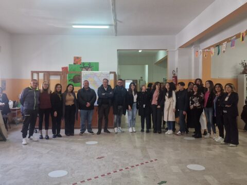 imprenditori, amministratori comunali e docenti di Africo