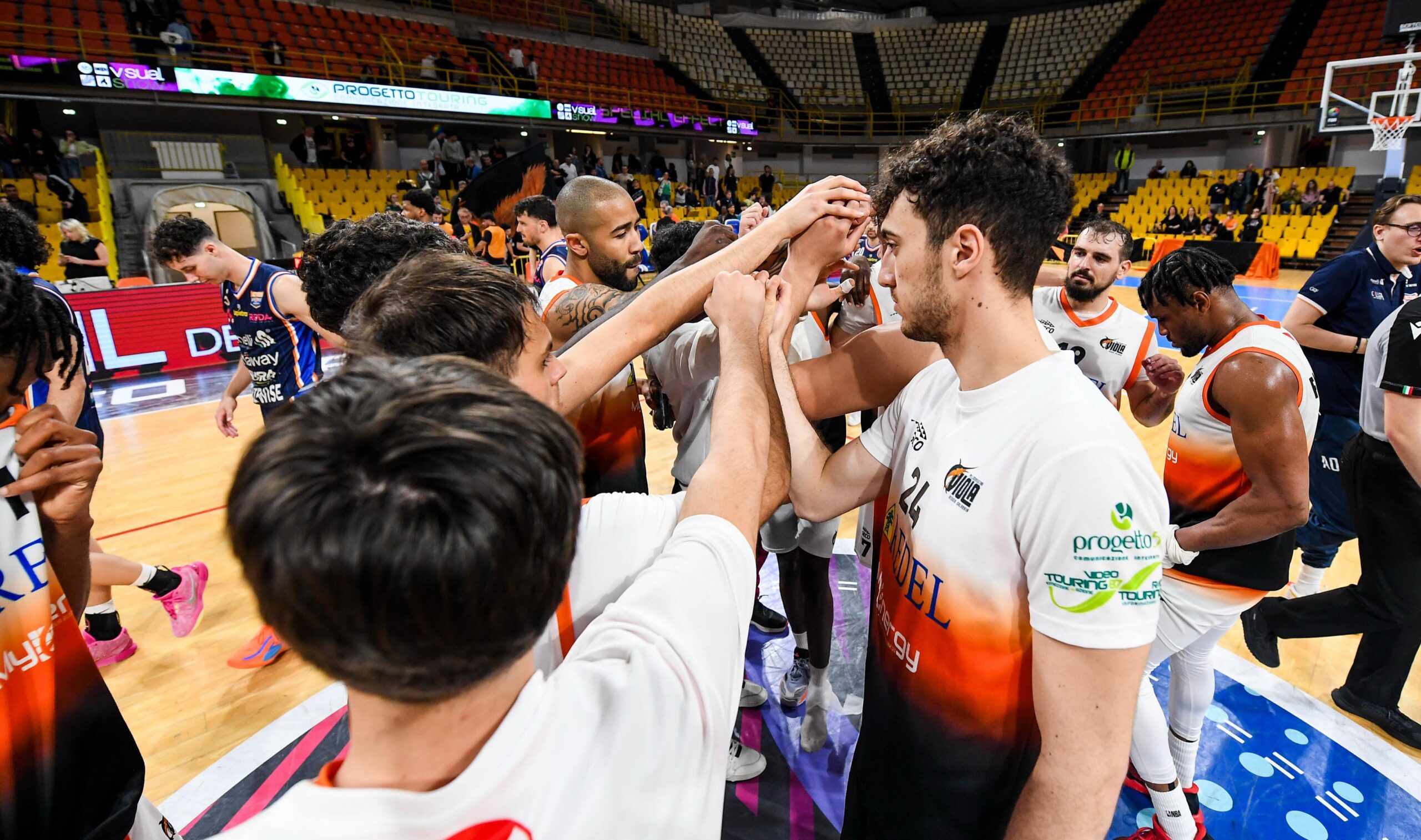 Redel-Monopoli 70 – 76: i neroarancio lottano ma non basta