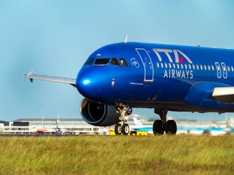 ita air aereoporto crotone