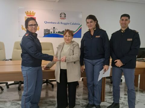 Polizia di Stato Reggio Calabria_ riconsegna oggetti smarriti