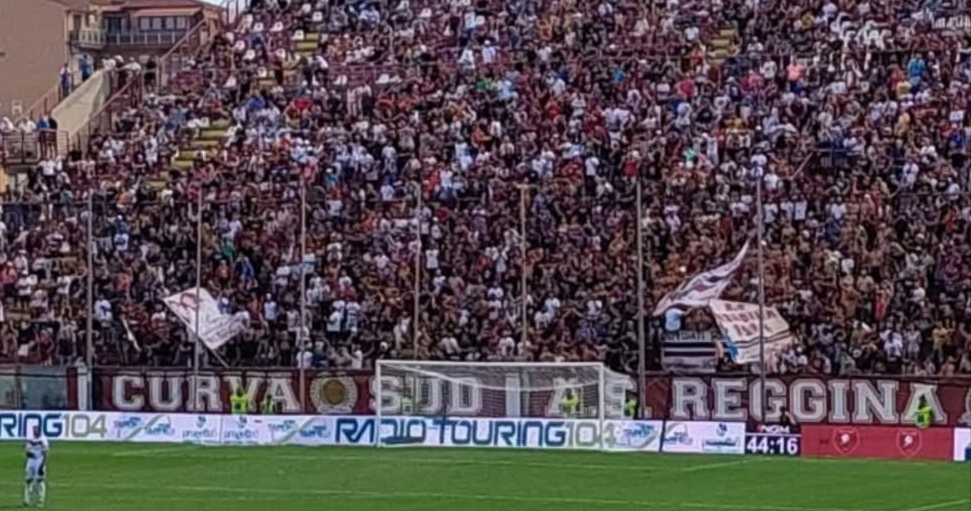 Reggina, la Sud torna a farsi sentire