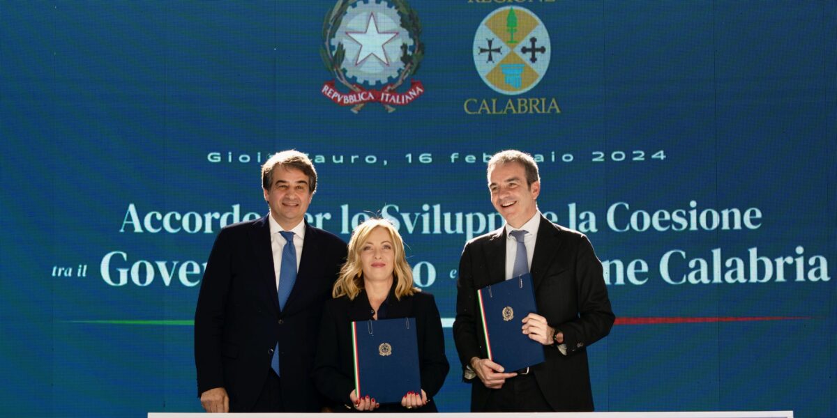 Fondi di coesione Calabria contro caro energia