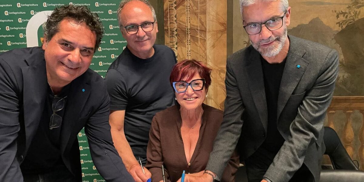 Calabria: rinnovato contratto operai agricoli, aumenti e tutele