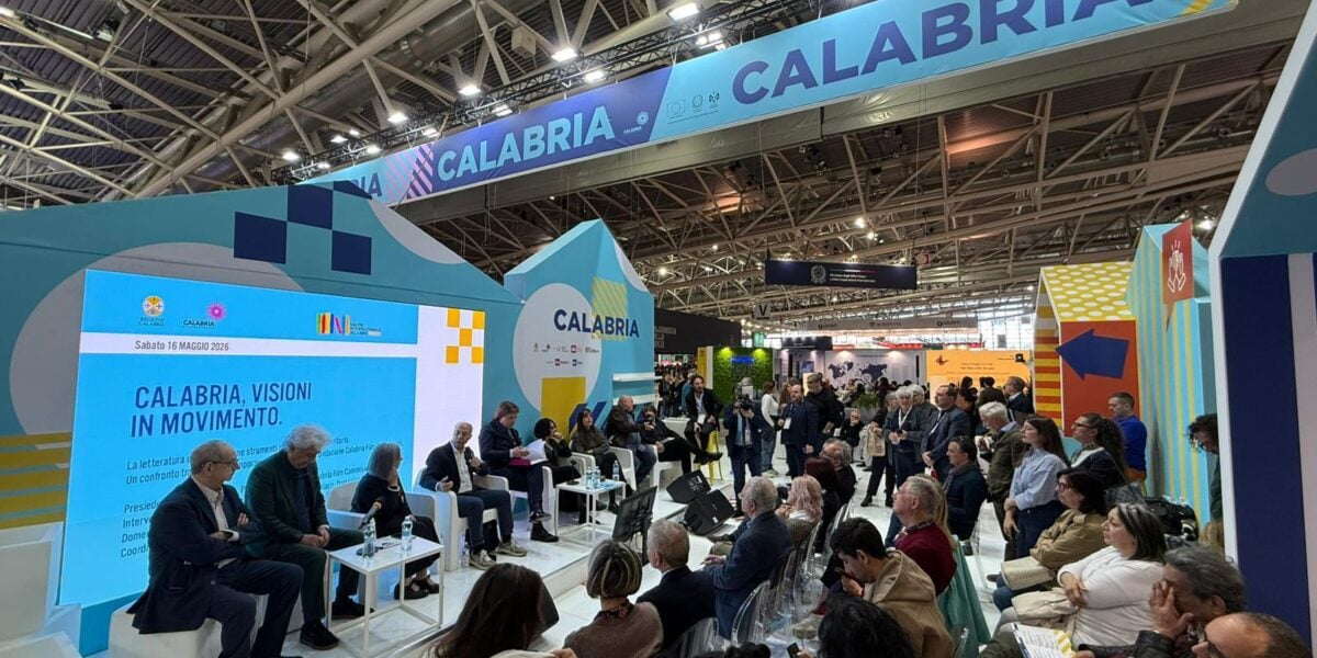 Salone del libro di torino: otto voci per una nuova narrazione della calabria