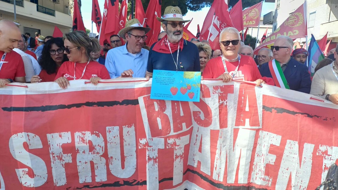 Amendolara: Cgil e politica in corteo per sicurezza e legalità