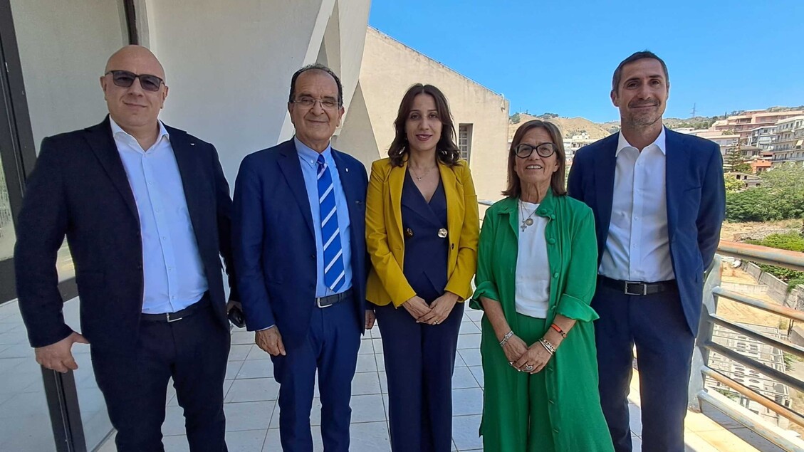 Minoranza regione Calabria: critiche a occhiuto per performance social