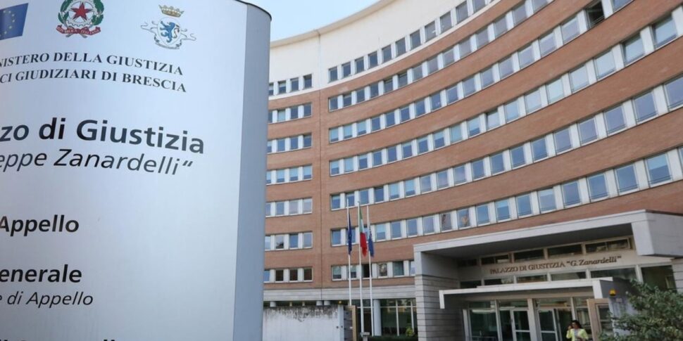 Arena di Isola Capo Rizzuto: pene più dure per false fatturazioni