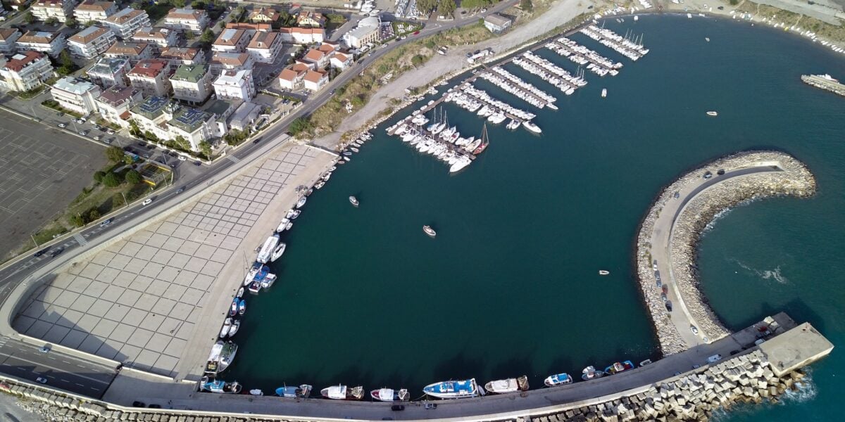 Dissequestrata area demaniale Porto Casciolino Catanzaro