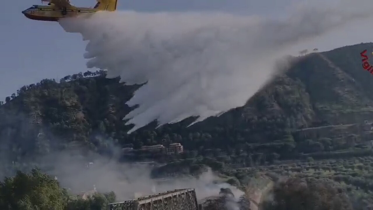 Calabria: 150 interventi vigili del fuoco per incendi