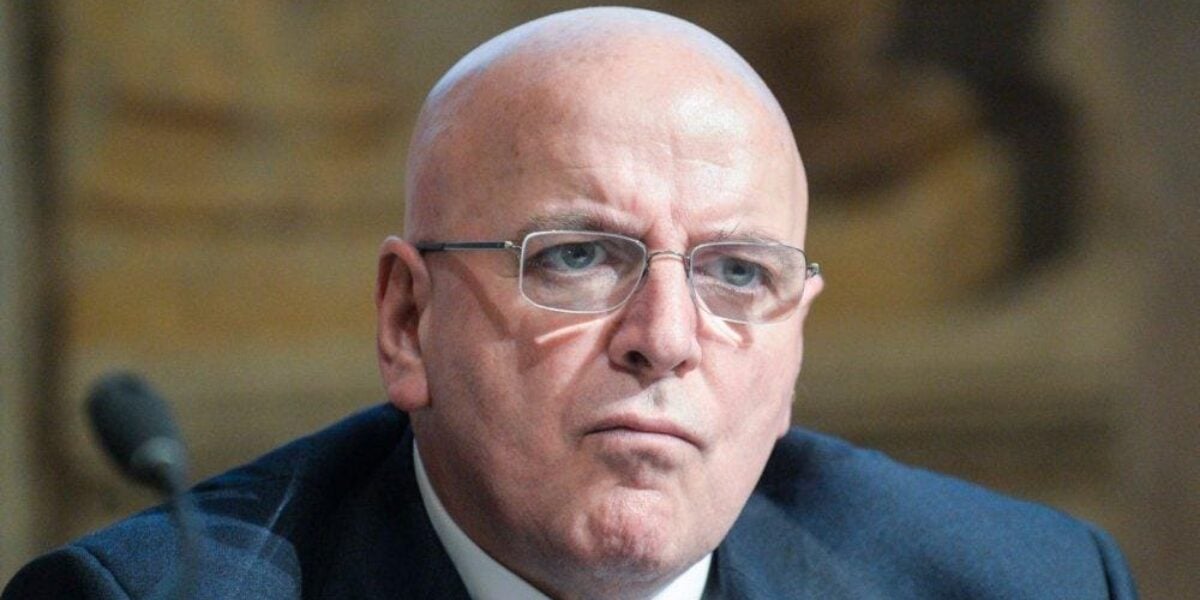 Riforma trasporti in Calabria: Oliverio critica la soppressione di artcal