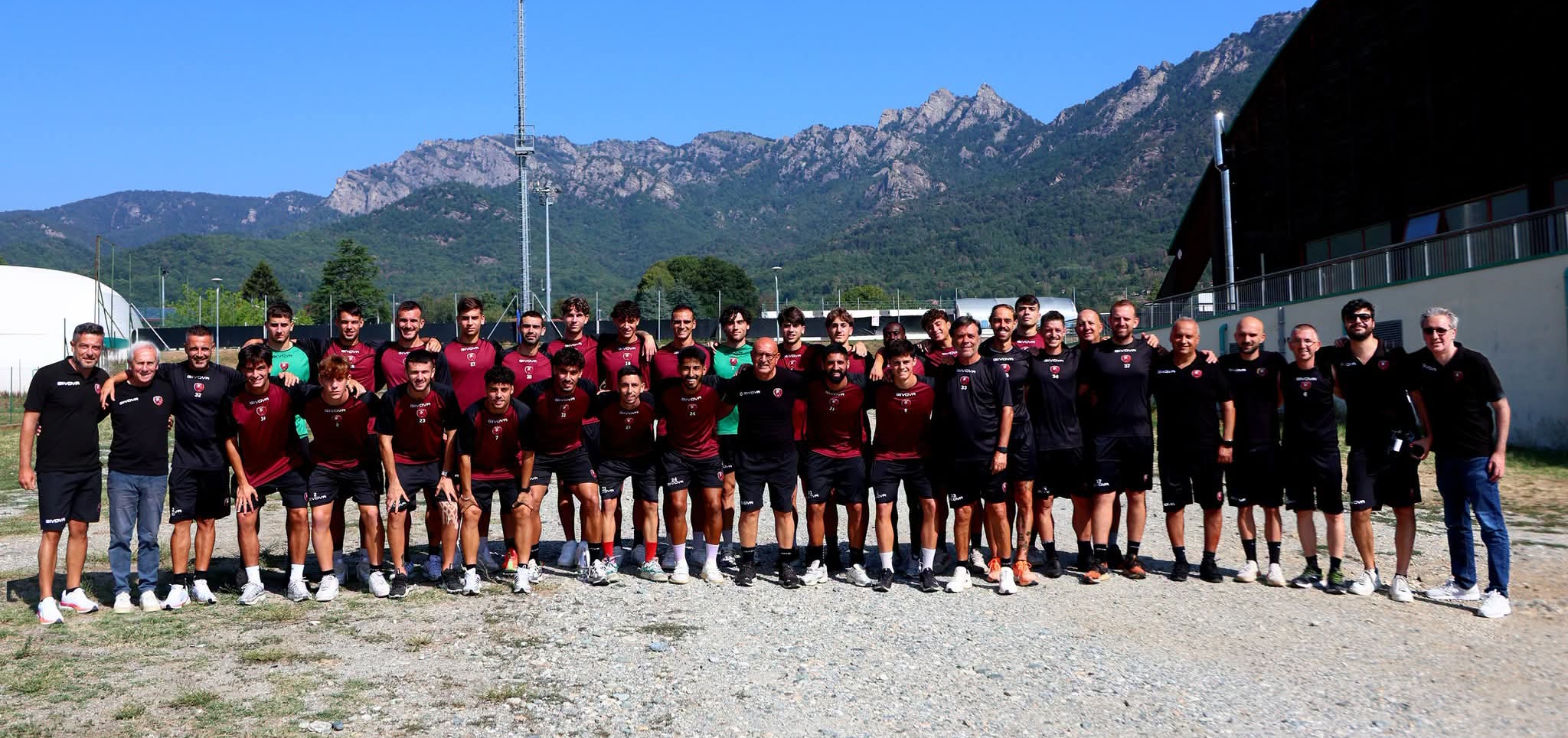 Reggina, finito il ritiro di Cantalupa ora si torna a casa