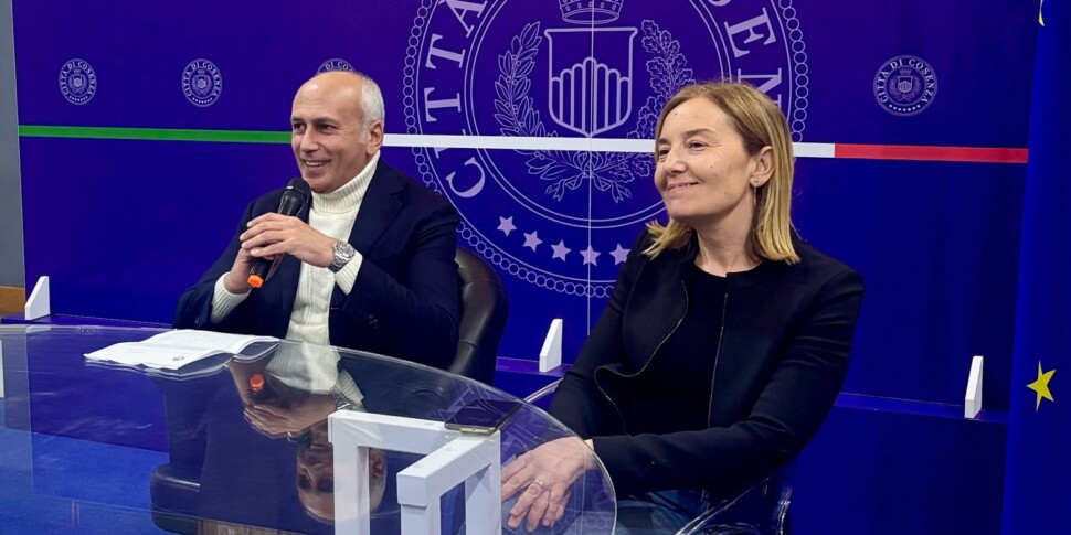 Cosenza, il pd ribadisce fiducia al sindaco dopo le polemiche